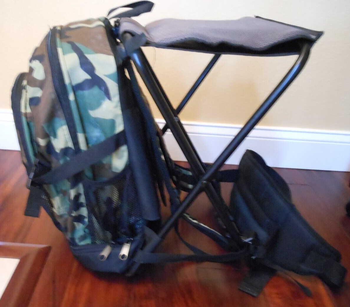 Wilson & Miller Camo backpack with stool