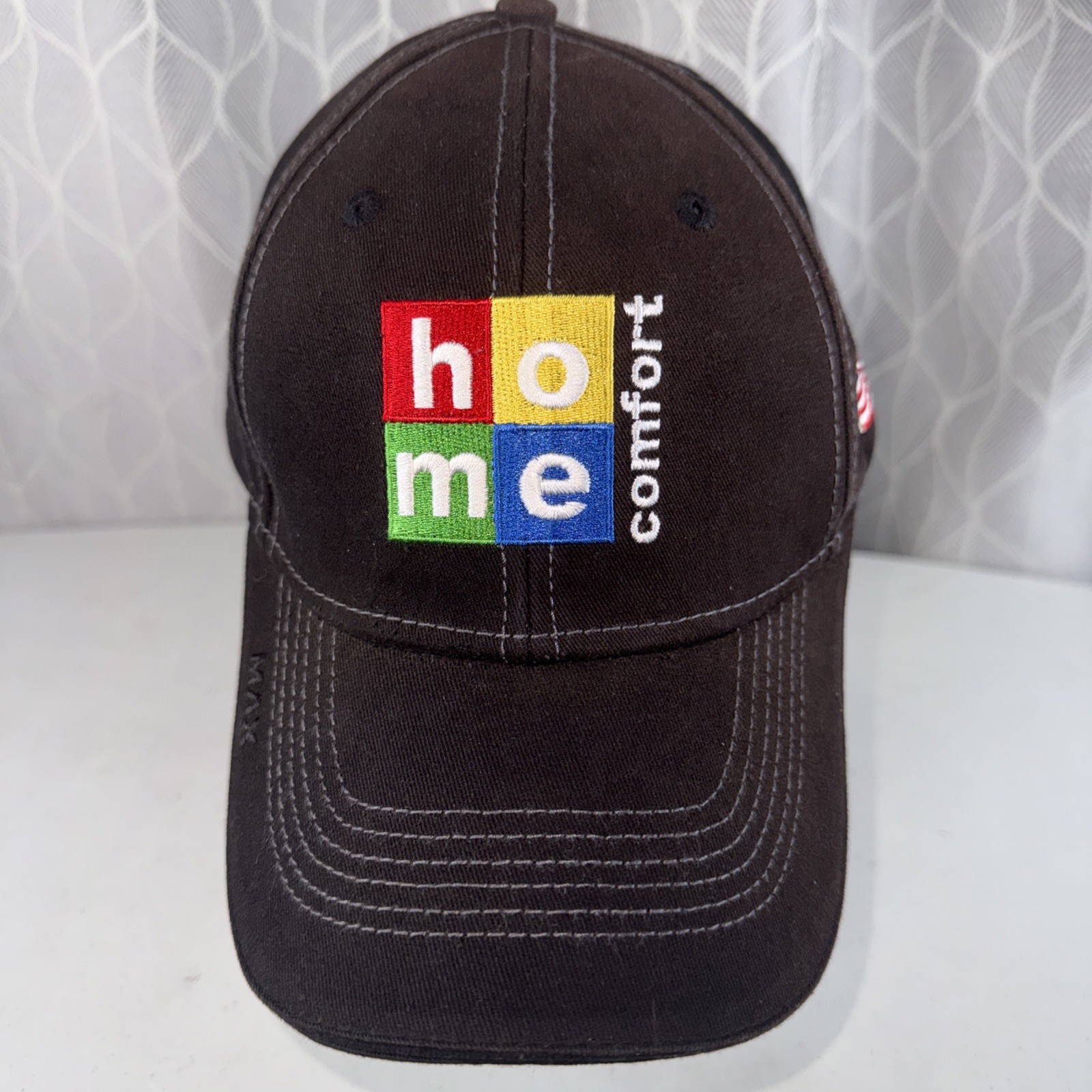 Home comfort in Multicolor Square Logo on Brown Hat Cap HookLoop Homecomfort.net