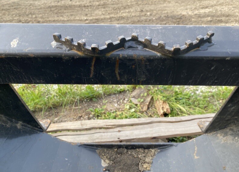 RWM Weld On Safety Tread 6”  6PCS Universal Raw Step