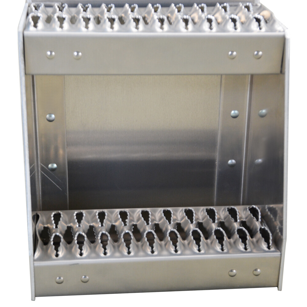 BOZZ 12in Aluminum Tool Step Saddle Box with Lock and Keys