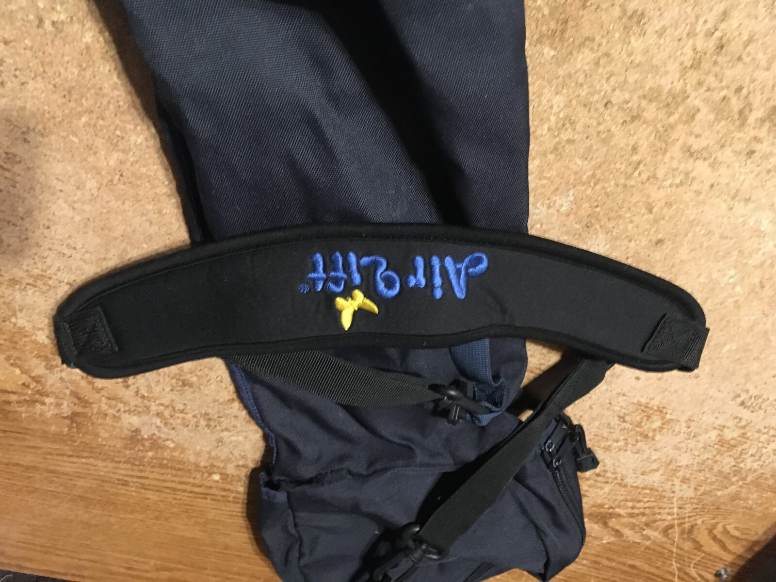 AIRLIFT SHOULDER BAG FOR OXYGEN CYLINDER / WRONGWAY052