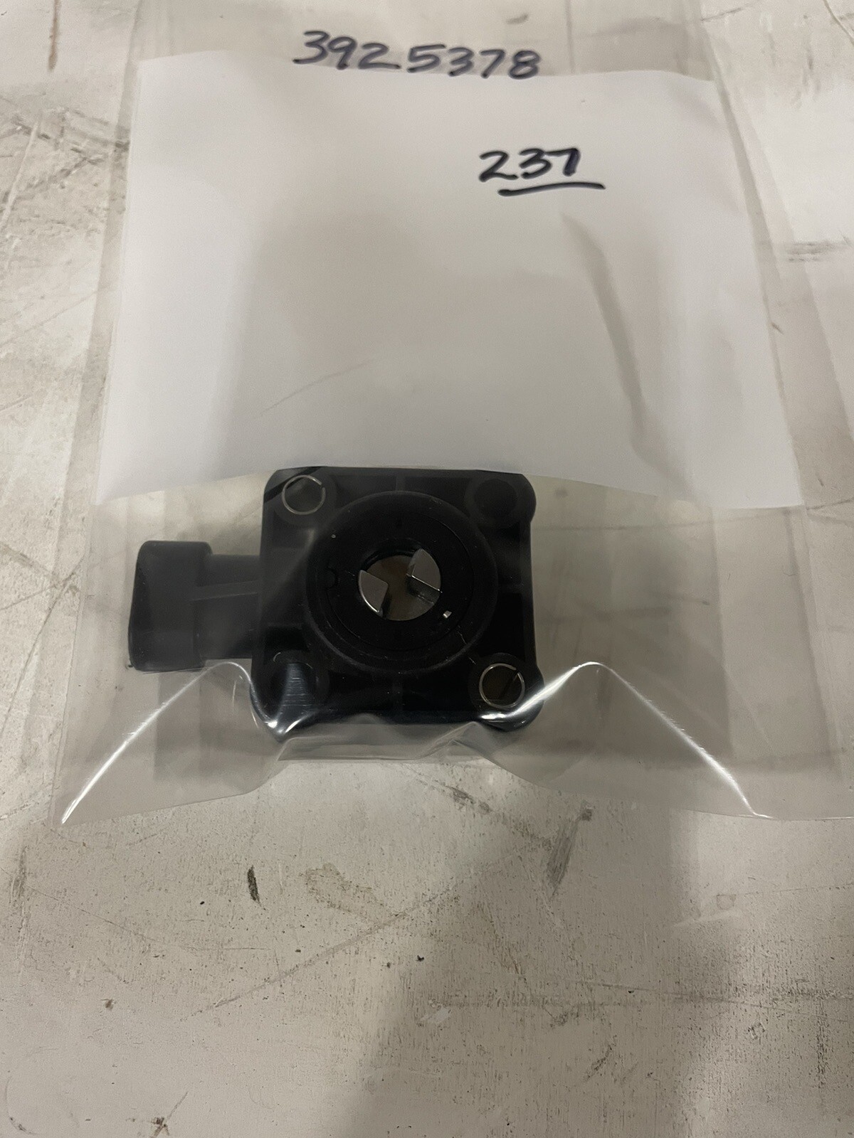 New Cummins Onan SEN,POS 3925378