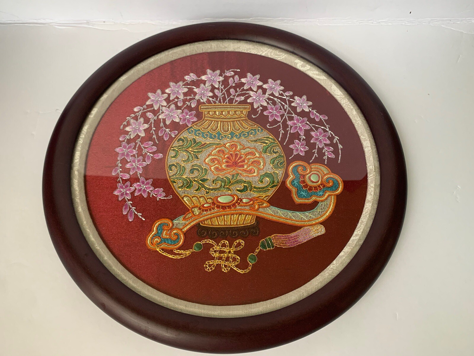 Vtg 3D Embroidery & Fabric Picture Under Glass Asian Floral Design in Round Fram