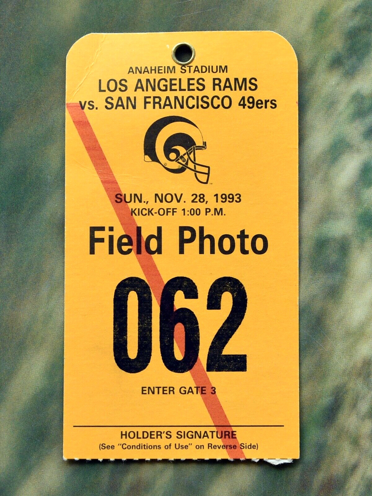 1993 Los Angeles Rams Field Photo Credential vs SF 49ers QB Steve Young 4 TDs.