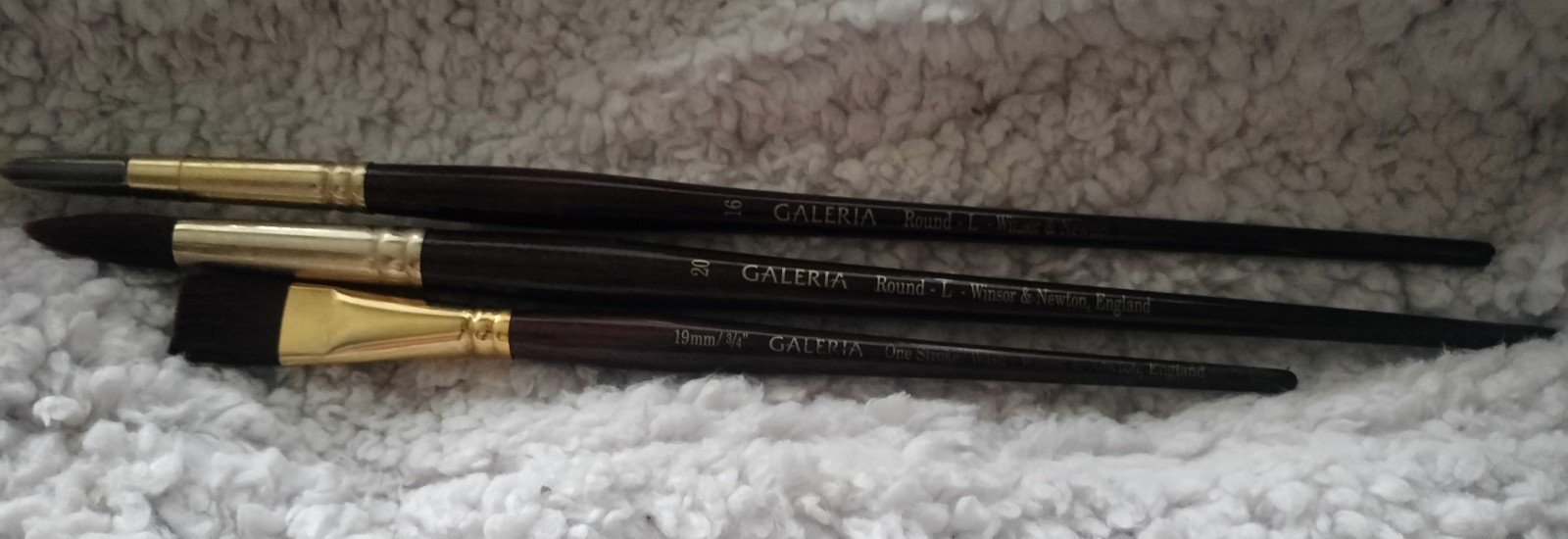 Winsor & Newton Galeria 2 Long Handled Brushes & 1 One Stroke Short