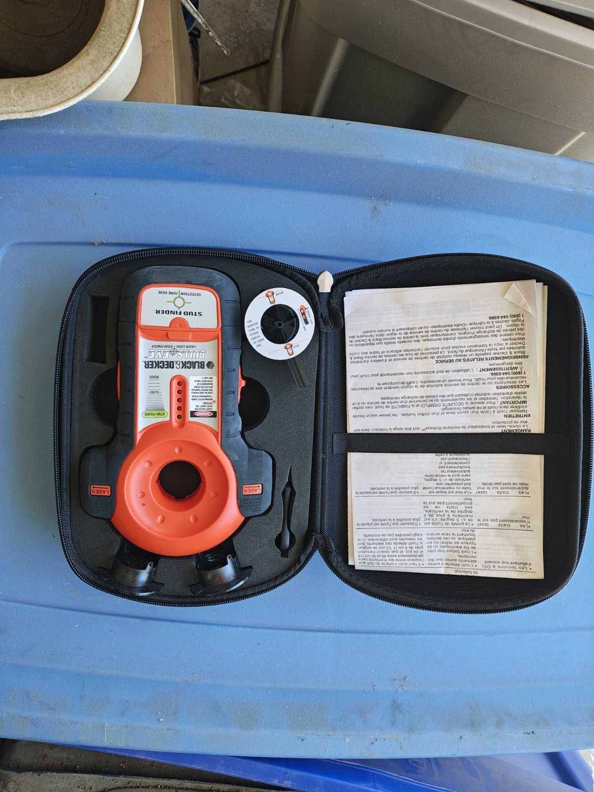 BLACK+DECKER Bullseye BDL190S Laser Stud Finder Plastic with Case Included