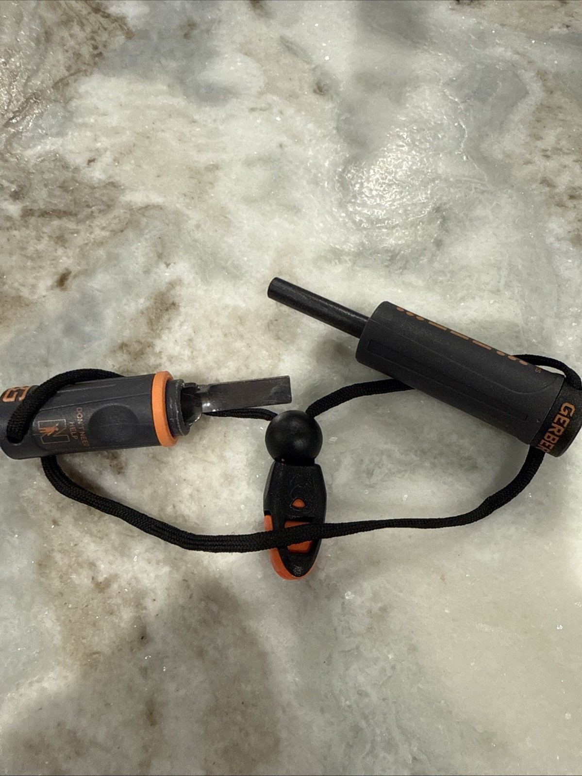 Gerber Alpine Rescue Signal Fire Starter