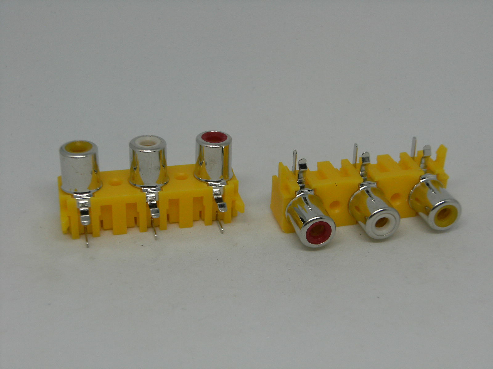 2x RCA AV Audio Video Socket Jack AV3-8.4-15 3 Holes Red White 2-Pins 6 Pins Tot