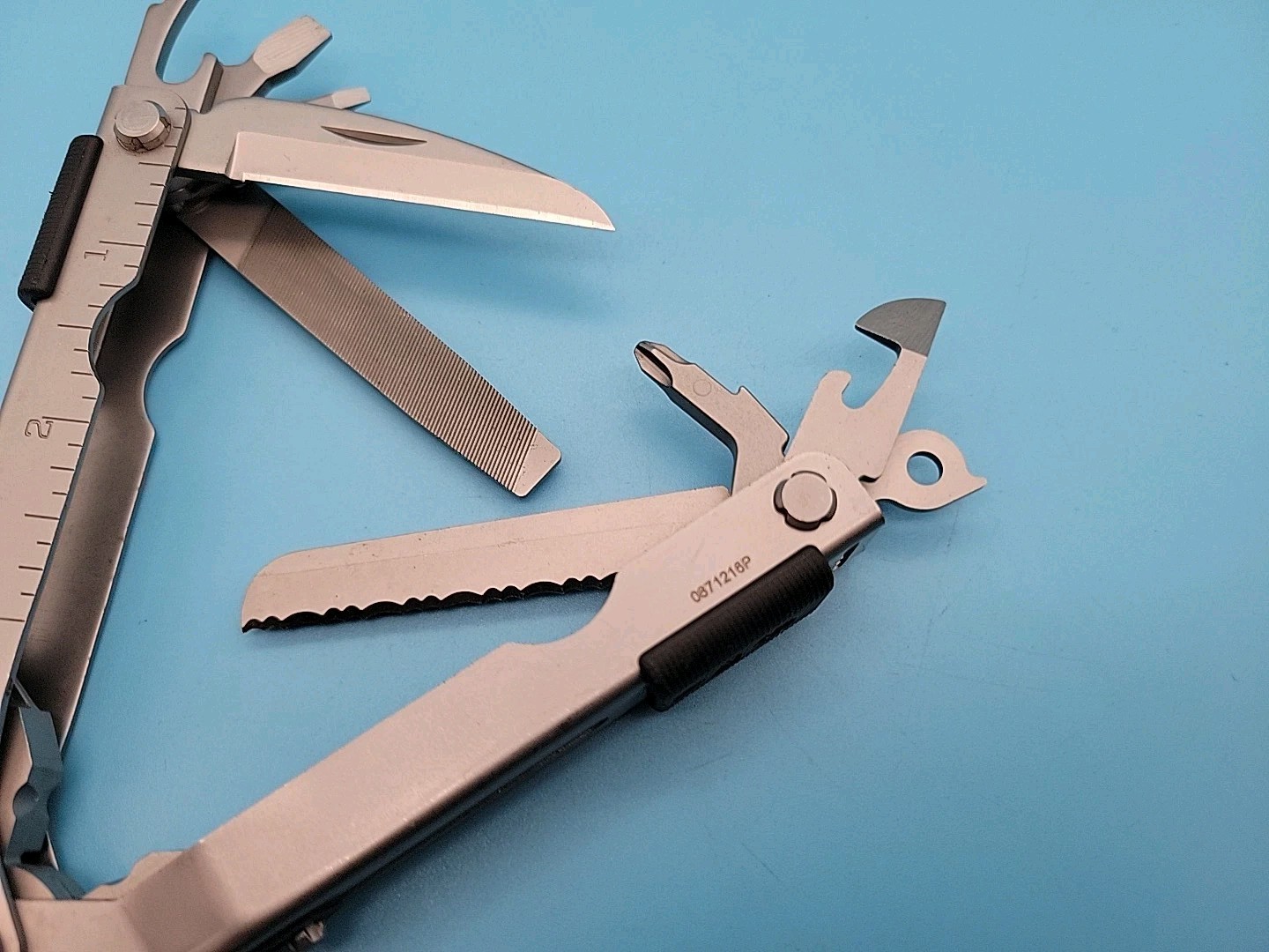 Gerber MP600 Multiplier Multi-Tool - Silver - Needle Nose Carbide Cutter Pliers
