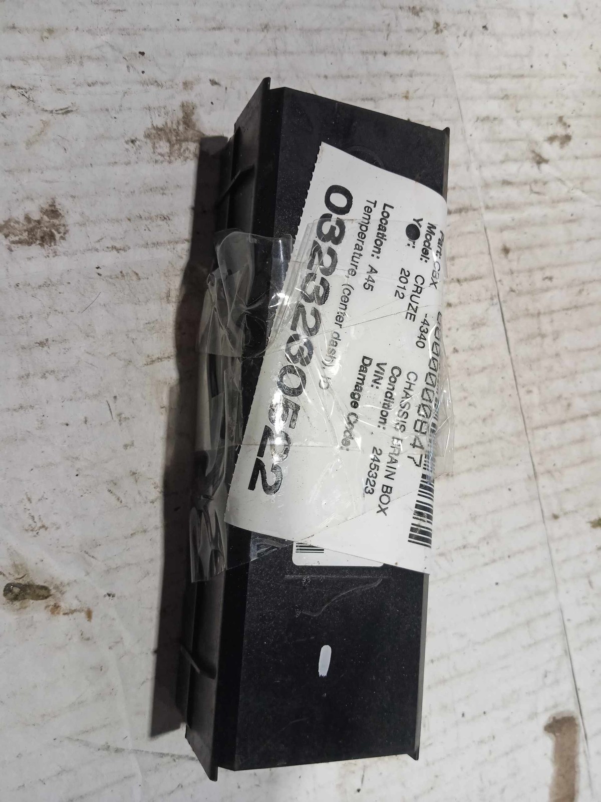 2012 CHEVY CRUZE Spindle Knuckle Front Left Driver OEM