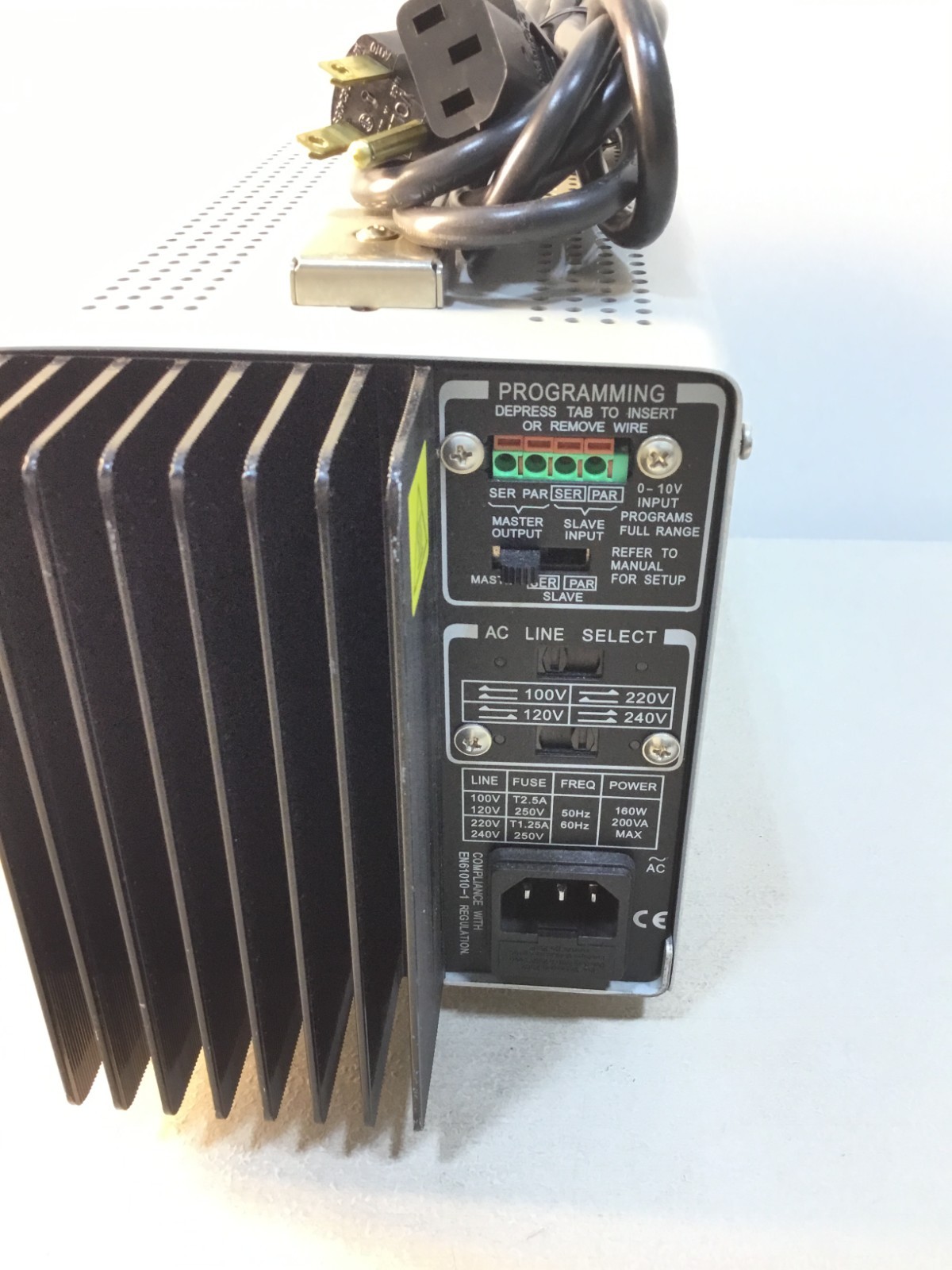 GW Instek GPS-3030DD, 30V 3A, working/Nice-