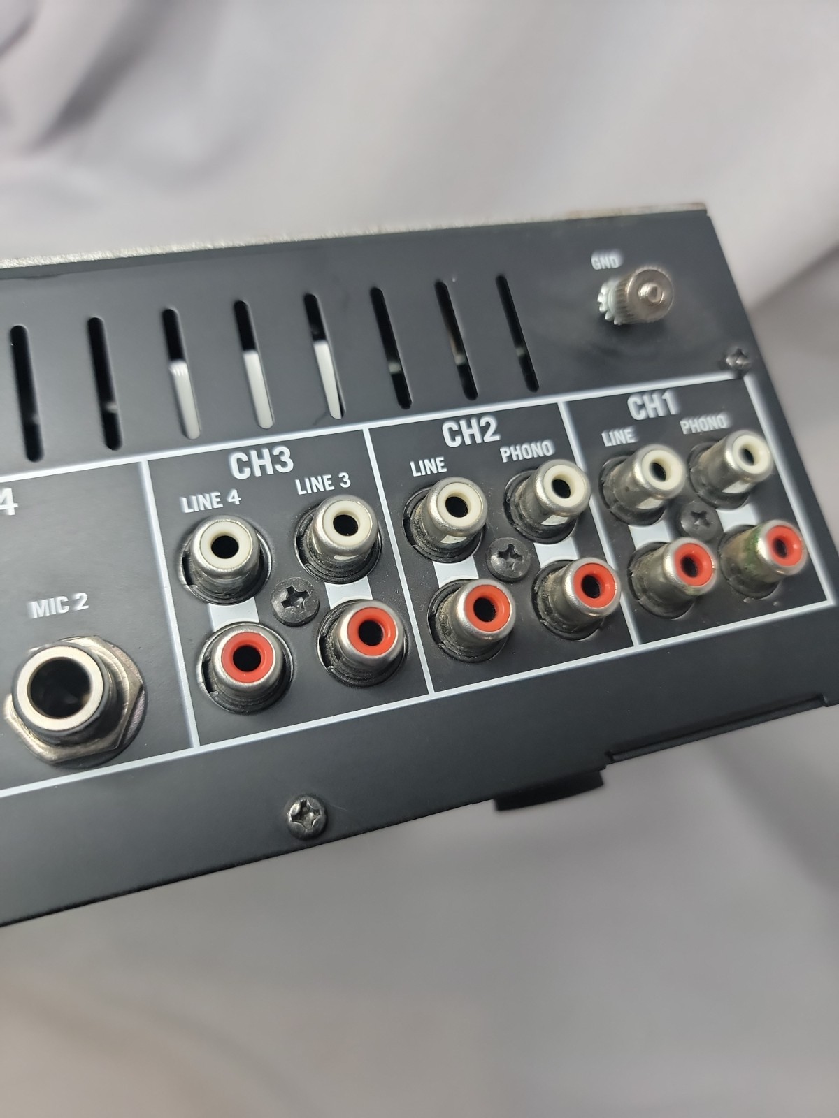 NUMARK IM9 DJ MIXER WITHEFFECTS BEAT COUNTER