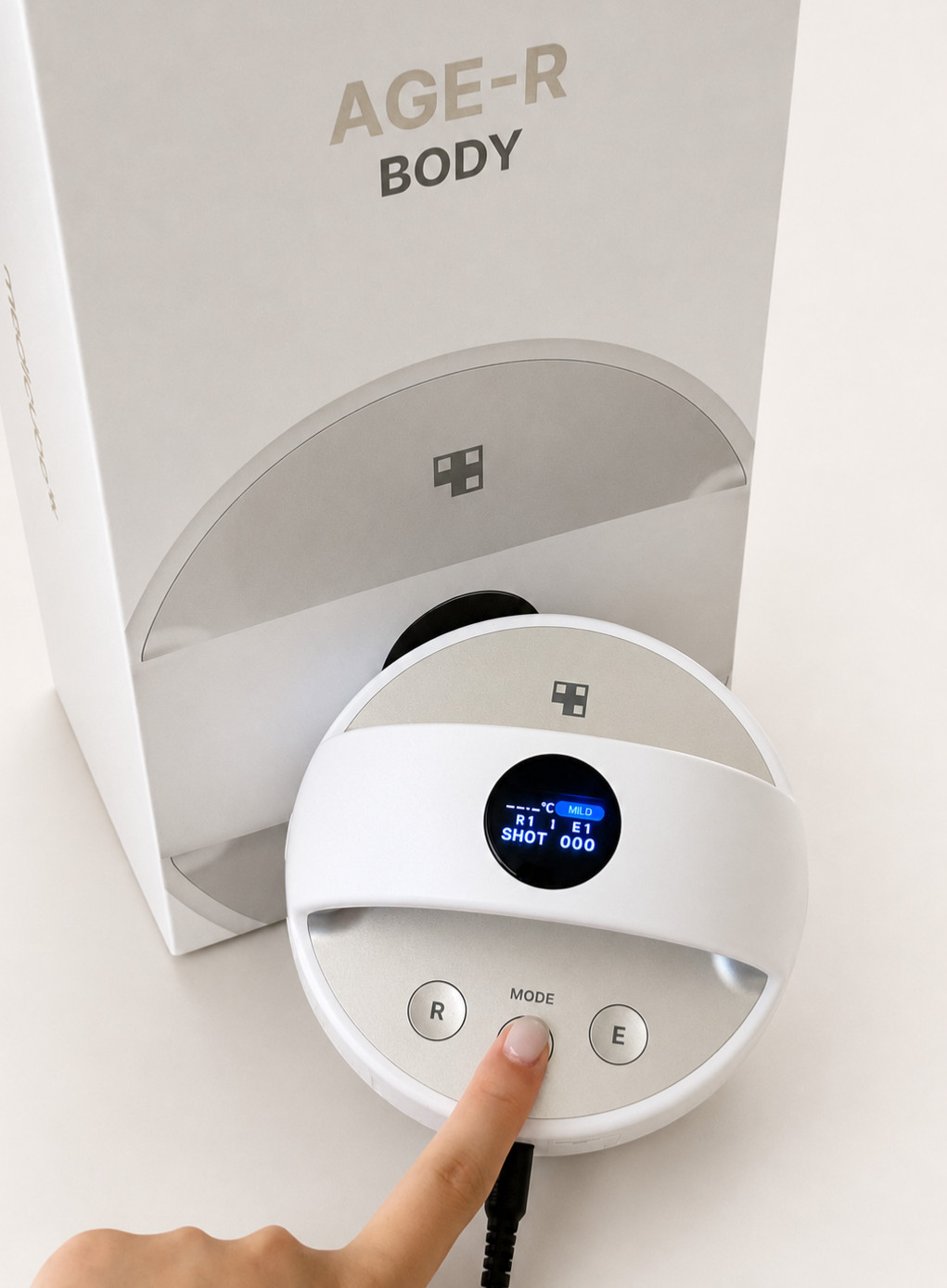 Medicube age-r contour body shot