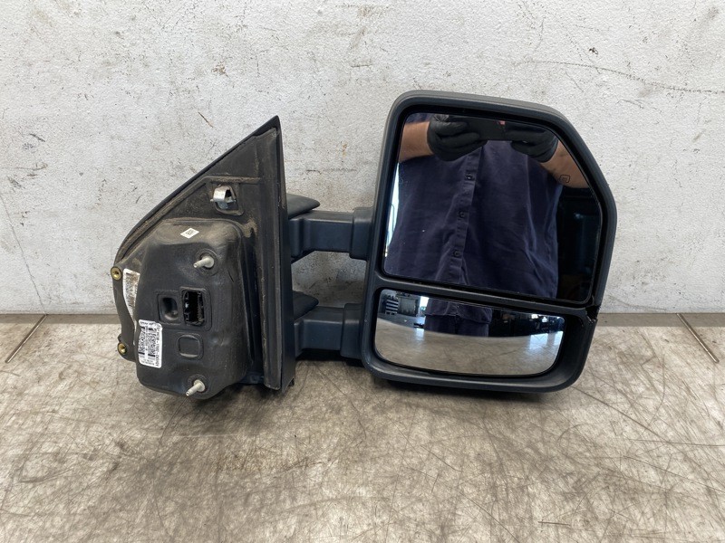 2020 Ford F550 Mirror (613-14945)