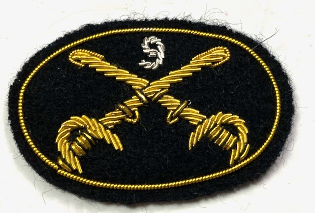 CIVIL WAR 9TH CAVALRY CROSSED SABERS HAT CAP KEPI INSIGNIA-SMALL