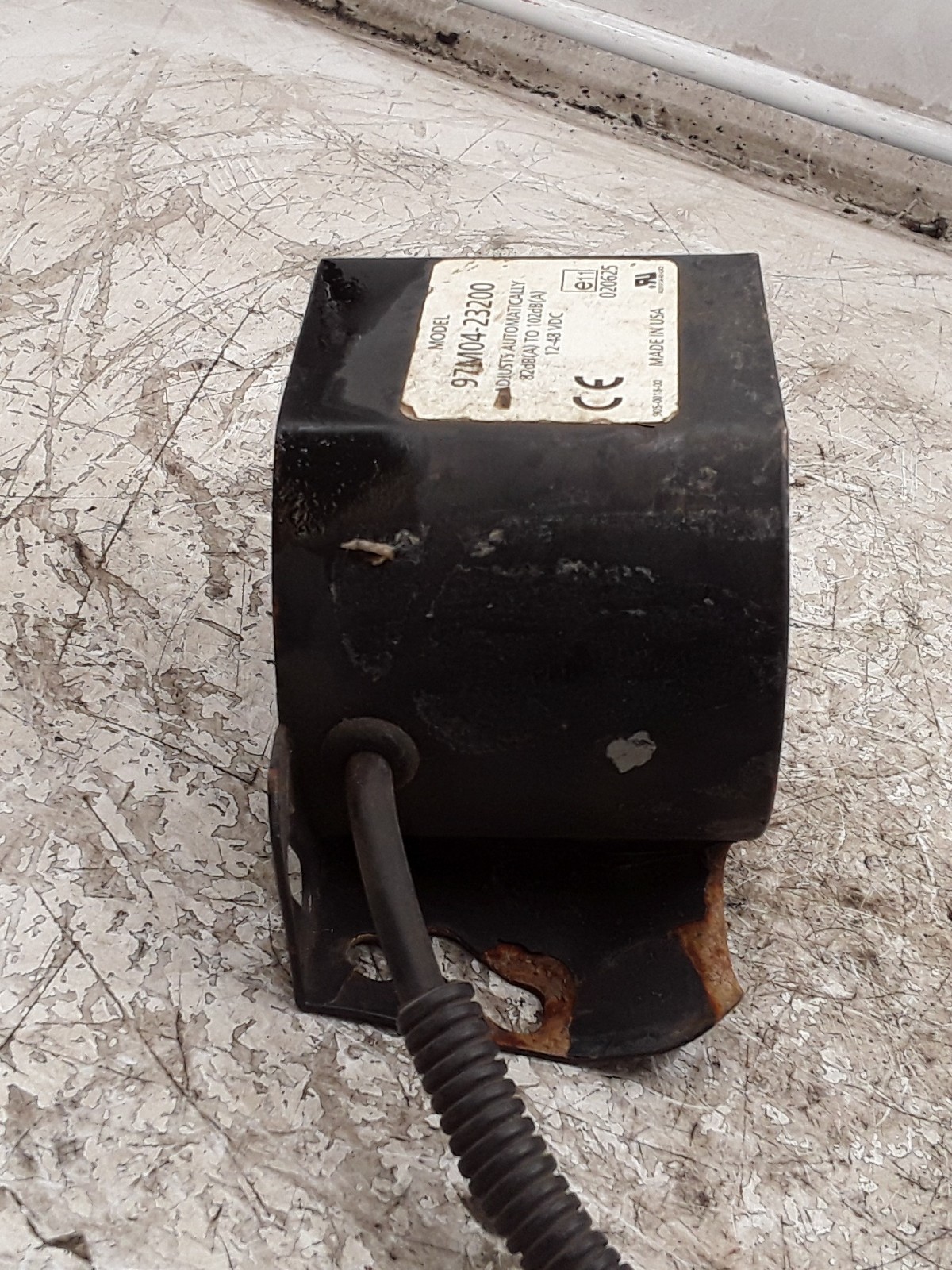 Model 97M04-23200 Backup Alarm 12-48VDC