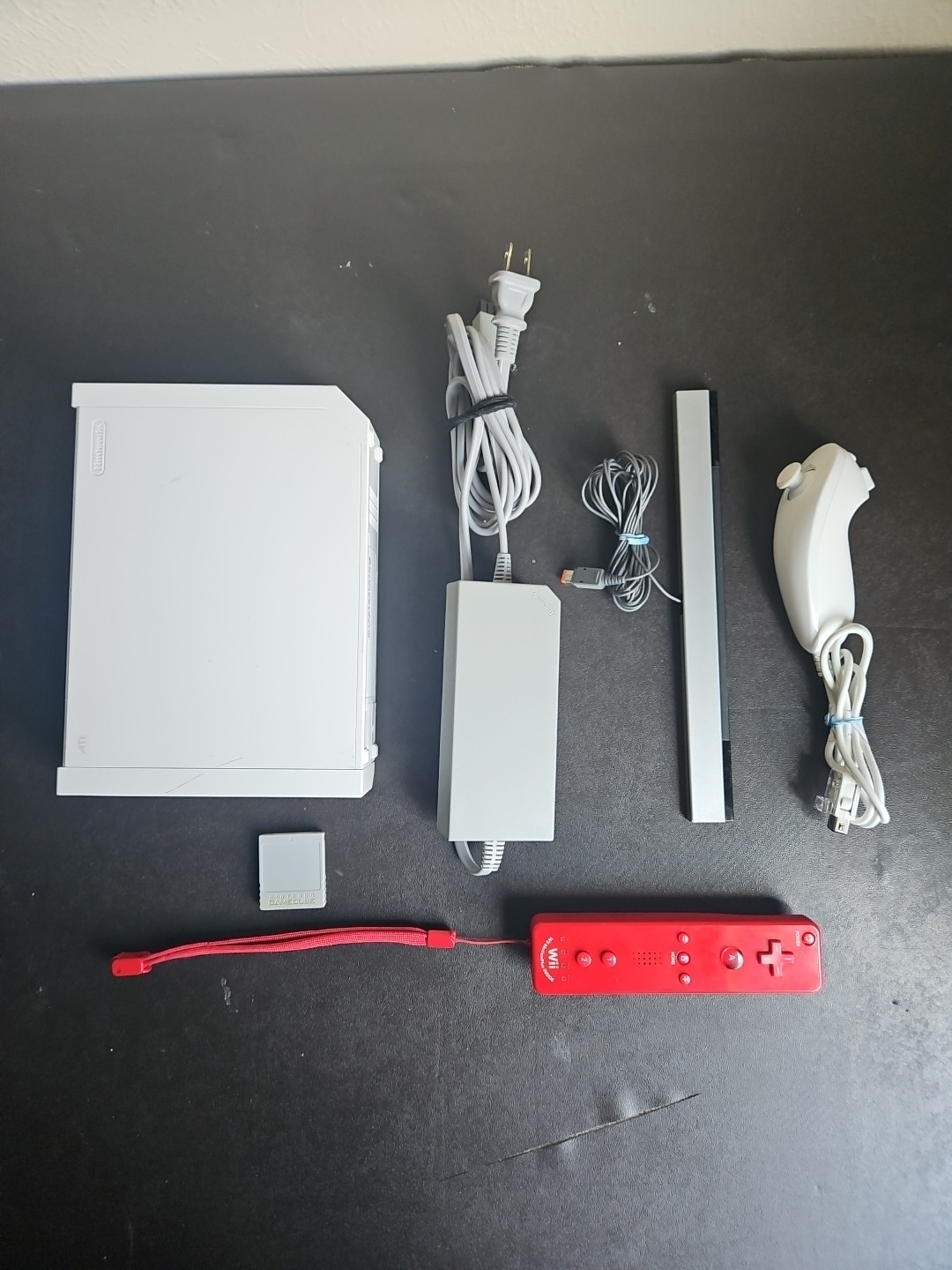 Nintendo Wii, White, Tested, Working, W/Controller, Cords, Games & MemoryCard