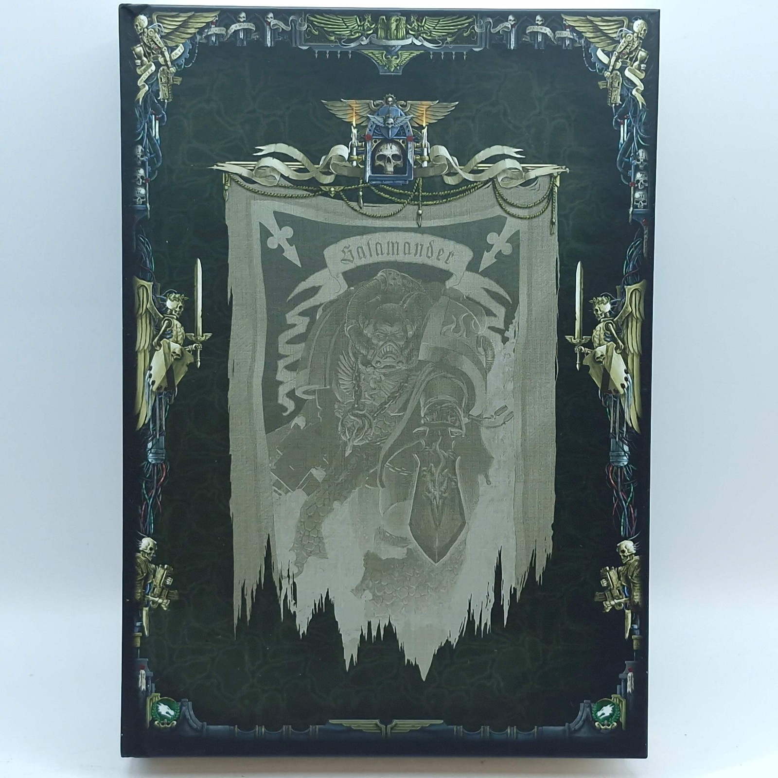 Warhammer 40k: Salamanders Trilogy Box Set Limited Edition (AS815)