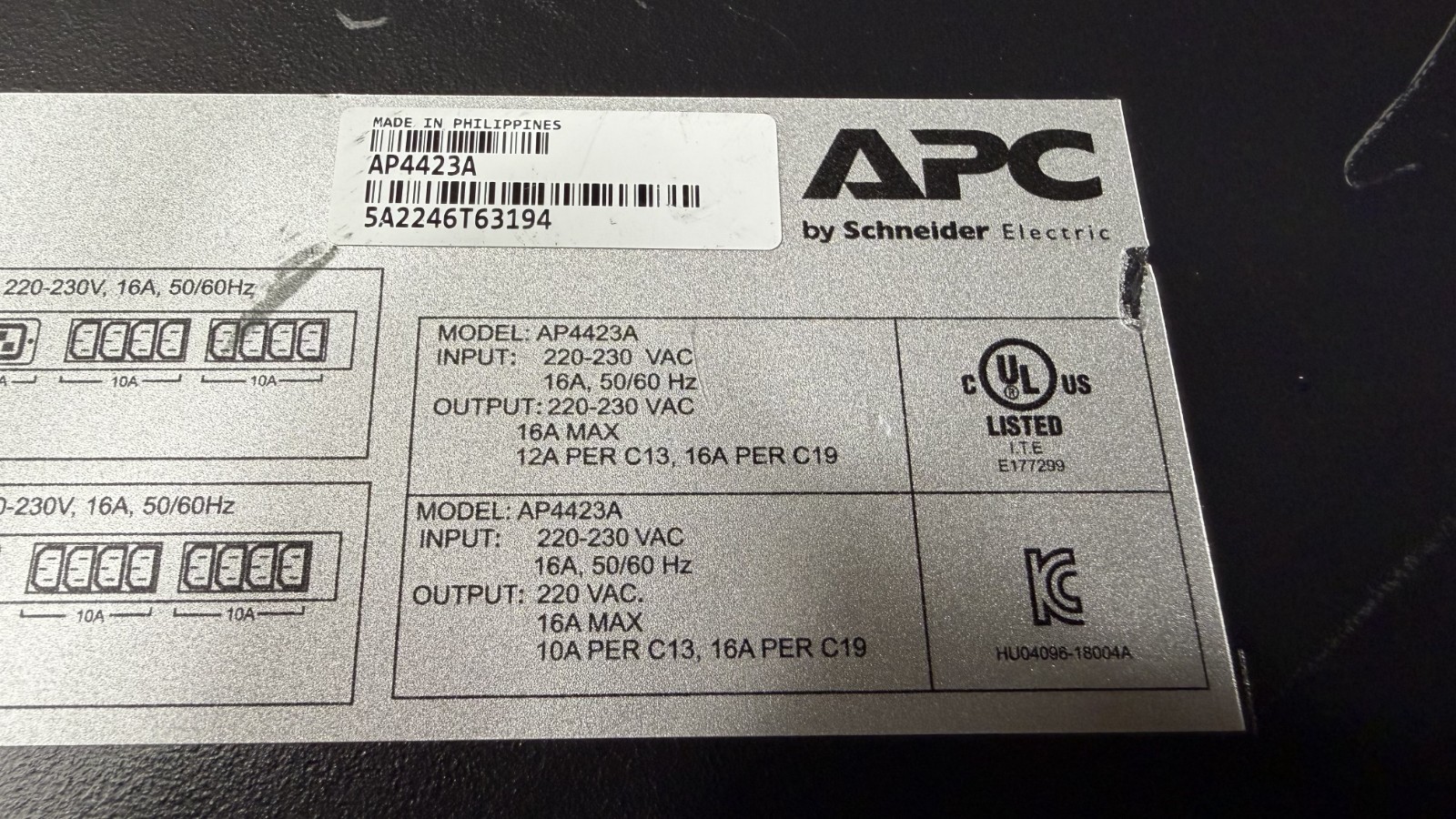 APC AP4423A NetShelter Rack Automatic Transfer Switch