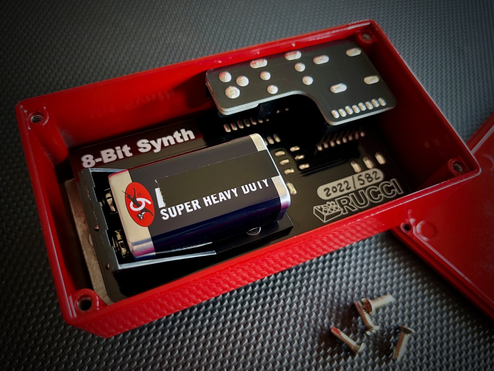 8-Bit Synthesizer (Handmade, Rucci)
