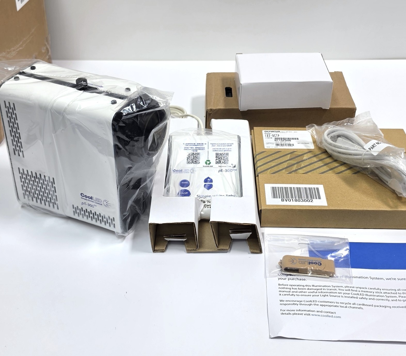 CoolLED pE-300 LITE  Illumination White Light LED System w/ Control Pad