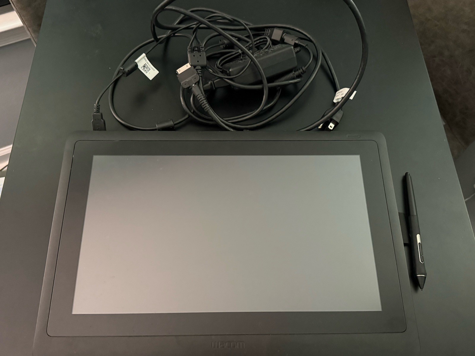 Wacom Cintiq 16 Graphics Tablet w/ Stylus Pen, Cables, and Travel Bag
