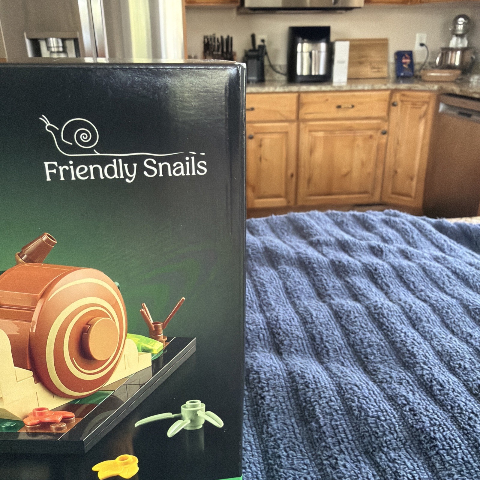 LEGO 40788 Friendly Snails NISB. Ships Fast
