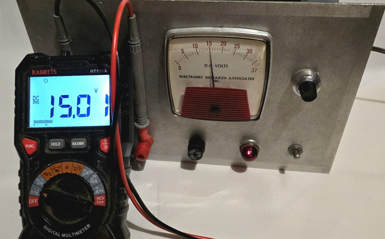 Vintage Variable DC Bench Power Supply Linear Analog Meter Lab Electronics Testd