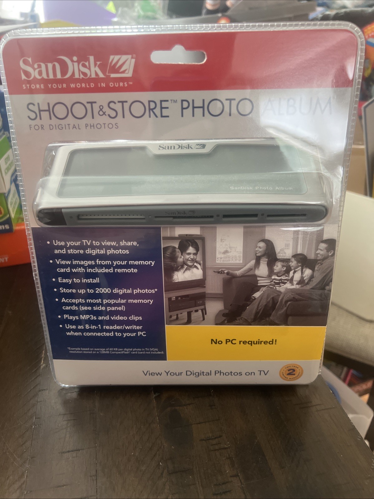 SanDisk Shoot & Store Photo Album for Digital Photos 8-in-1 Reader SDV2S-A-A30