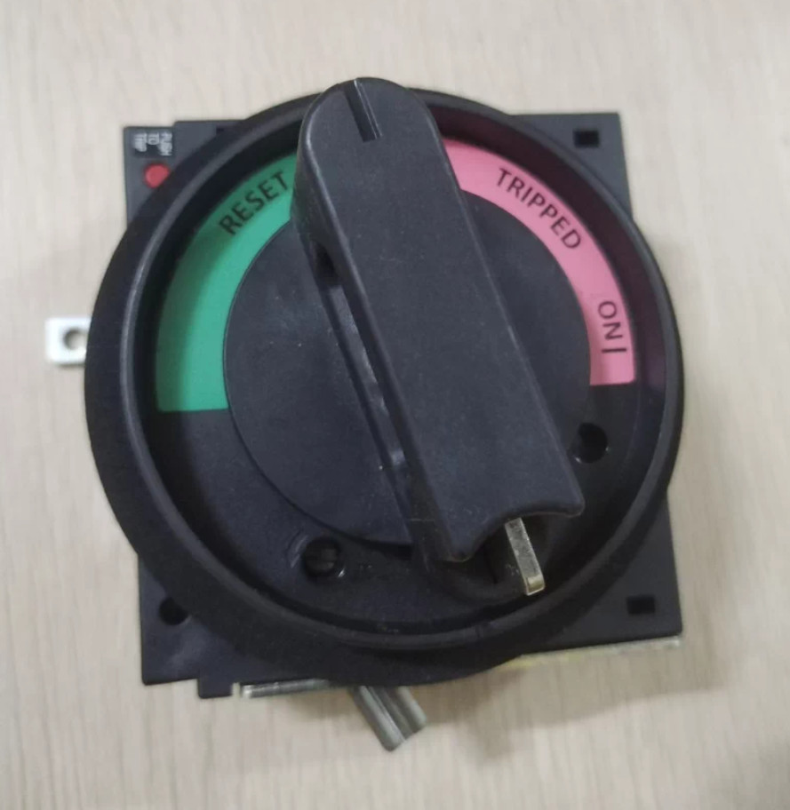 1PC NEW MITSUBISHI Circuit breaker operating handle F-1SV 2CY436 #LL