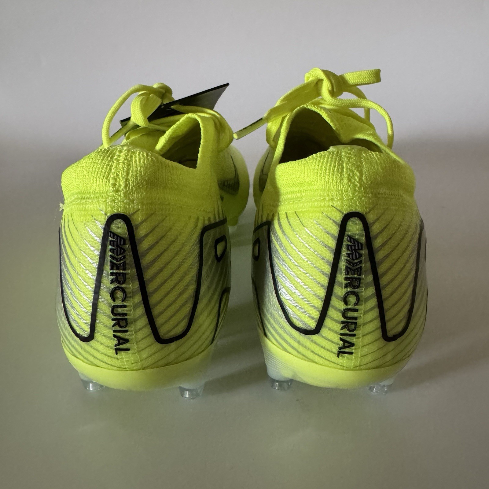 Nike Mens 5/Women 6.5 Mercurial Vapor 16 Elite AG Soccer Cleats Volt FQ8693-700