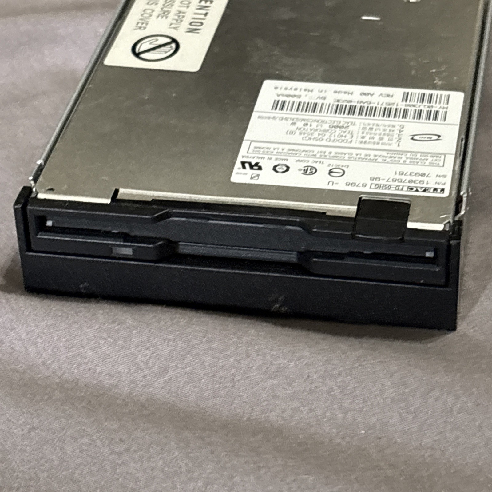 Dell Teac FD-05HG  3.5  1.44MB FDD Floppy Disk Drive  W/ Cable Black Beze