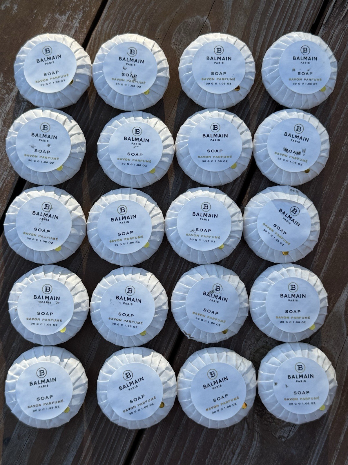 Lot of 20 Balmain Paris Travel Soap Savon Parfume 50 G 1.76 Oz