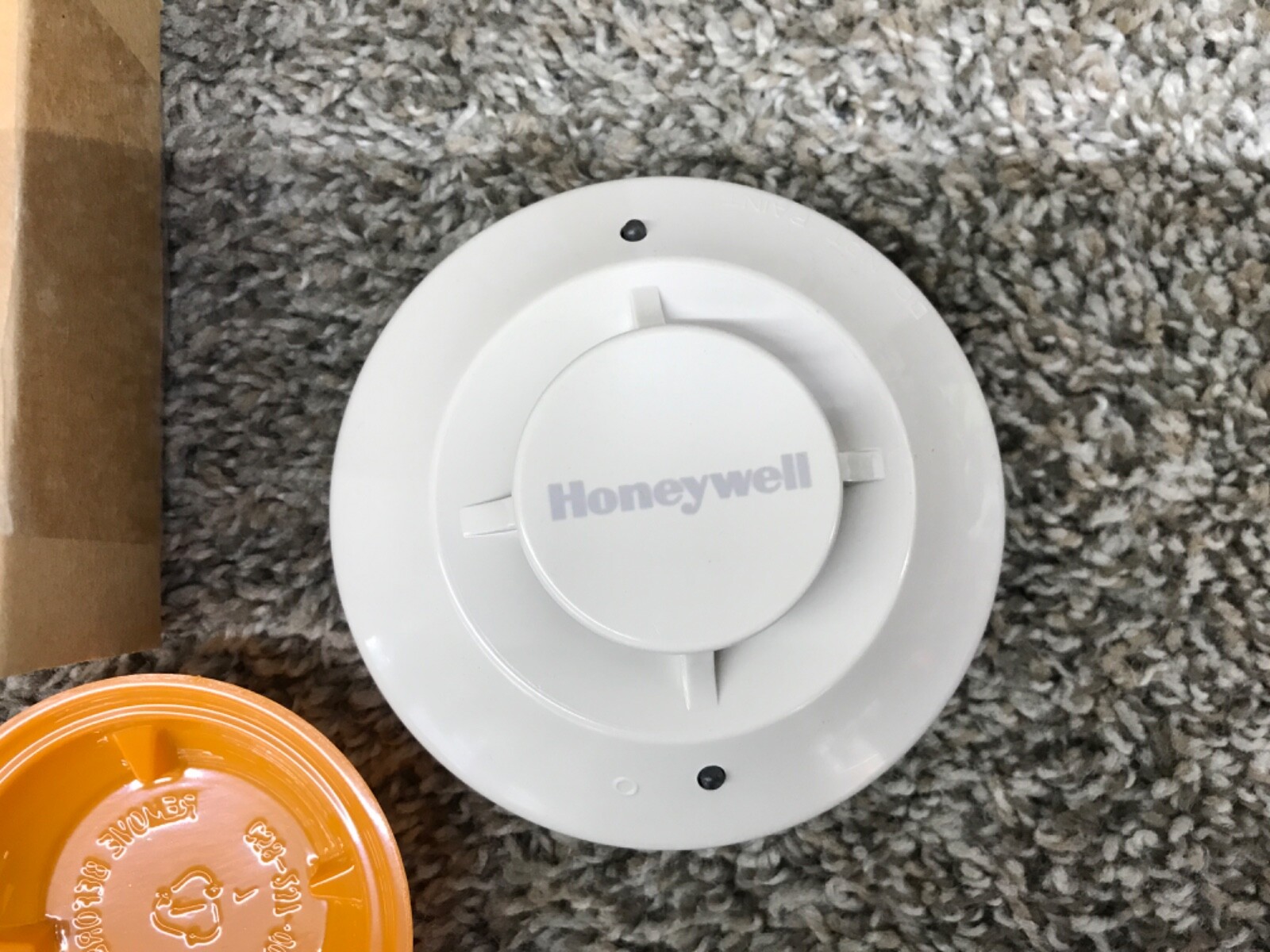 Honeywell TC806B1076 point smoke detector