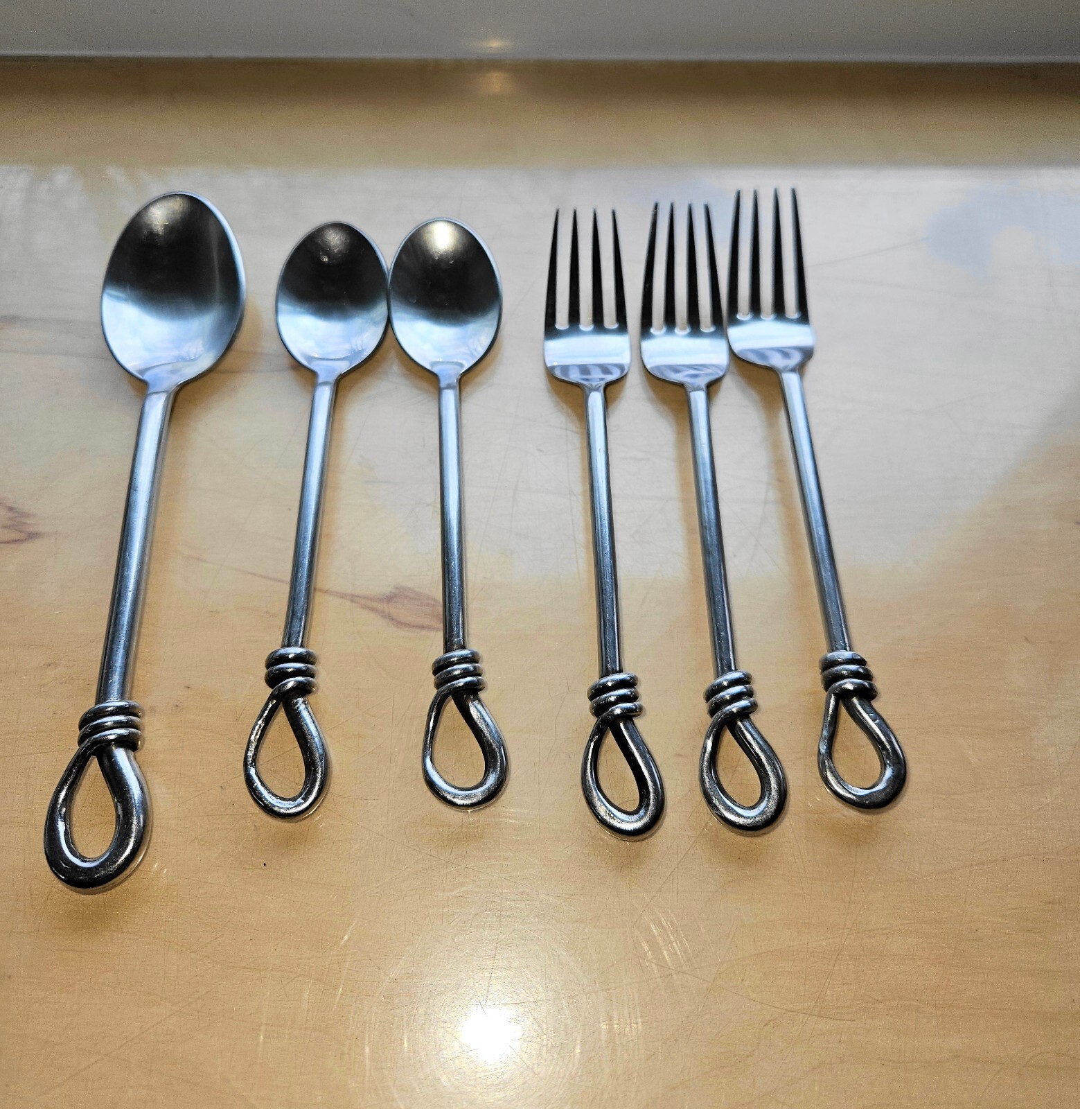 6 pcs - Gibson ROPE  stainless  3 salad forks ,2 teaspoons and 1 table spoon