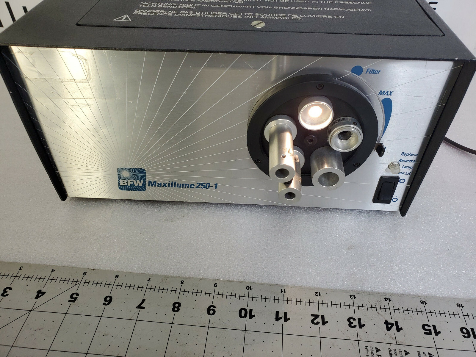 BFW maxillume 250-1 Fiber Optic Light Source