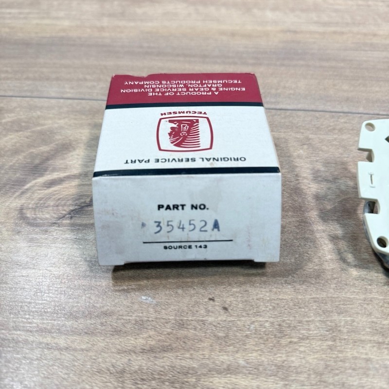 New TECUMSEH OEM NOS CARD ASSEMBLY / 35452A