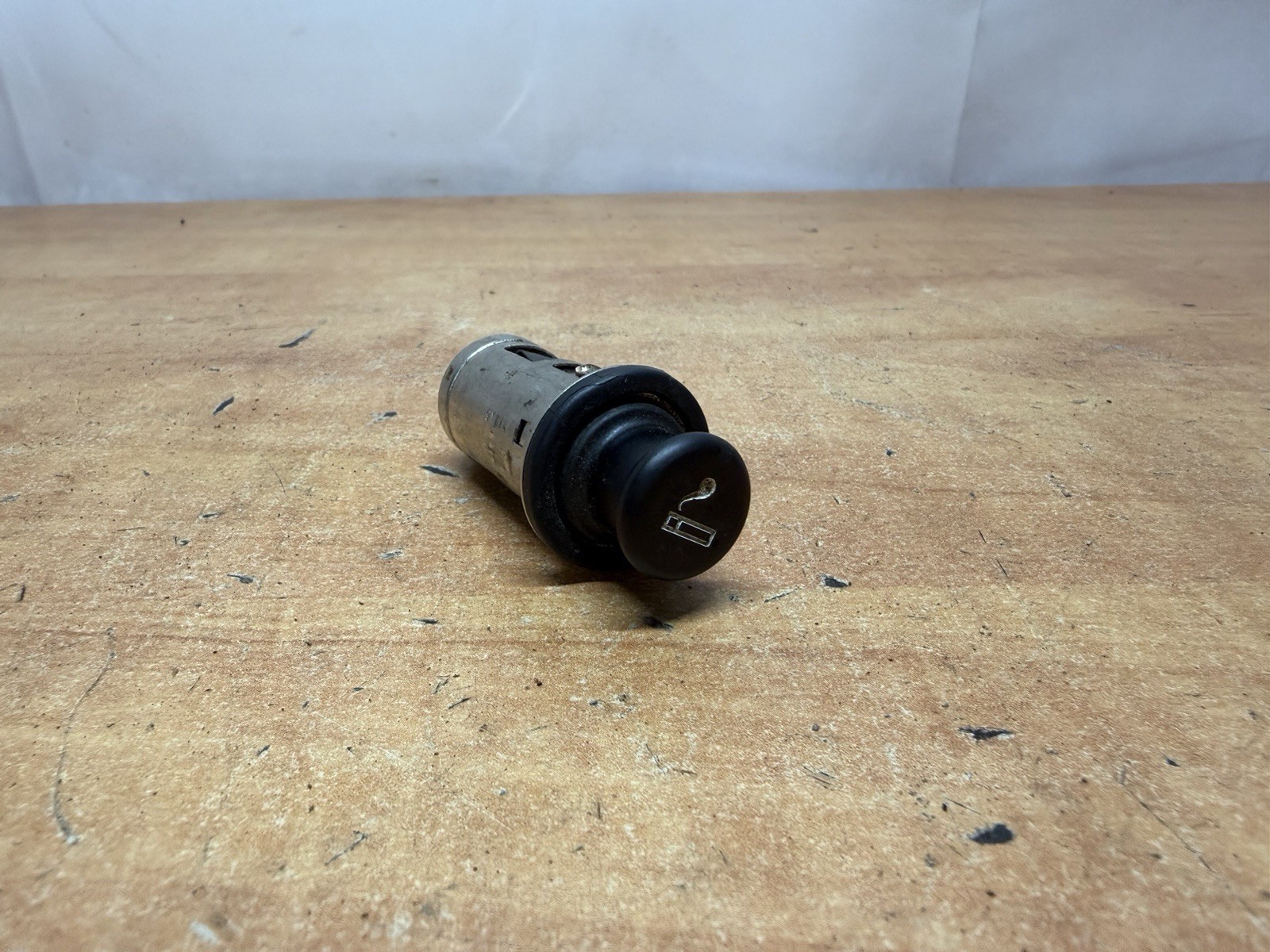 90-96 Nissan 300zx Z32 OEM Cigarette Lighter Outlet