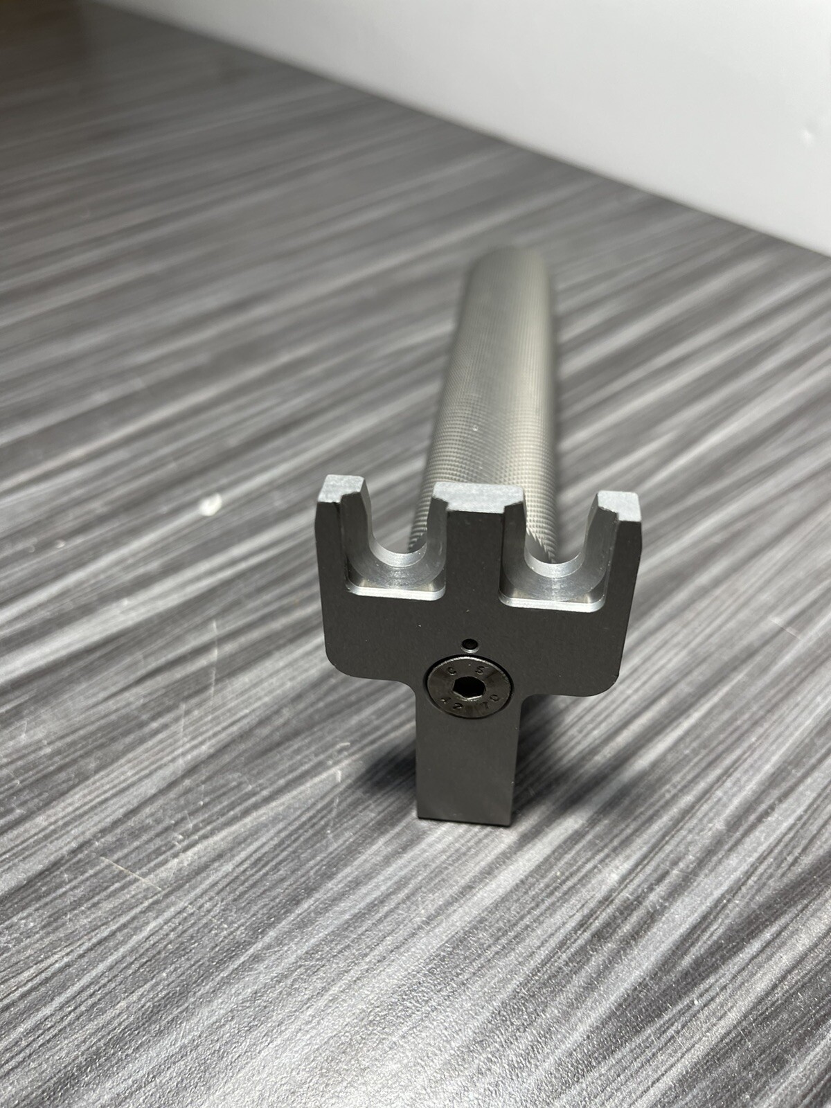AMAT Textured Alloy Handle CS AT 70