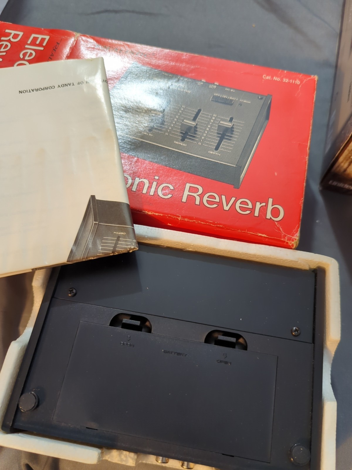 Radio Shack Realistic 32-1110 Electronic Reverb Vintage Retro Sound Box NOS