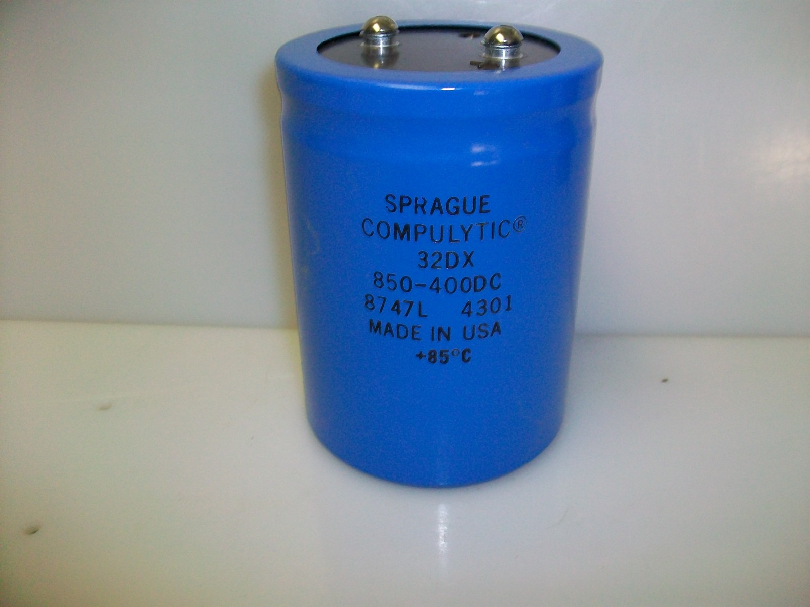 SPRAGUE 850 Mfd 400 V Dc COMPUTER GRADE CAPACITOR