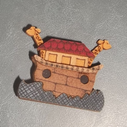 Noah's Ark Pin - Wood - Mint