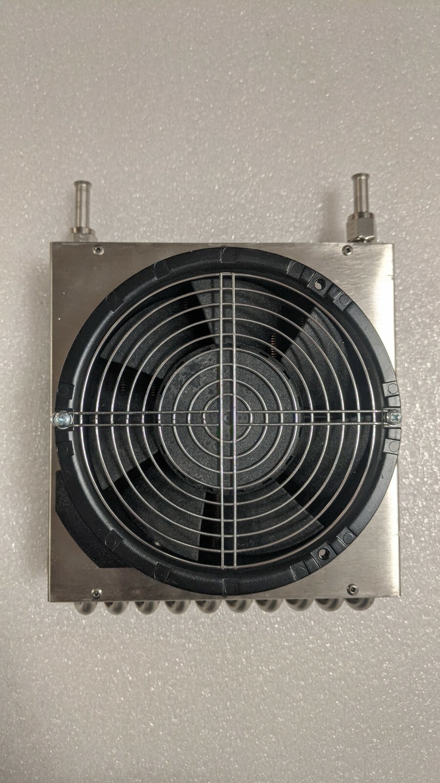 Lytron heat exchanger 4210G10AN with fan