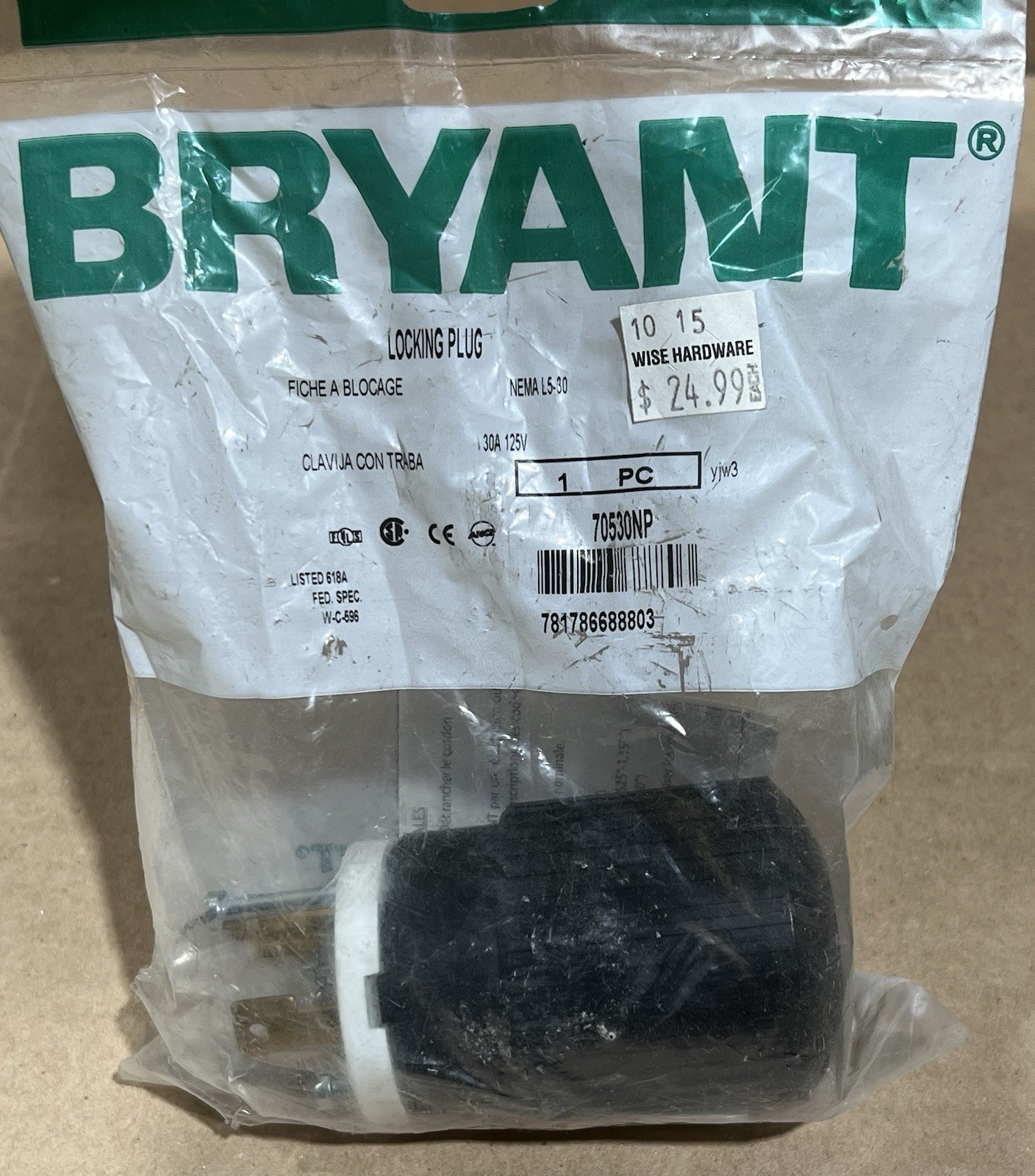 BRYANT 70530NP 30A 125V Nema L5-30 Locking Plug NOS-Sealed