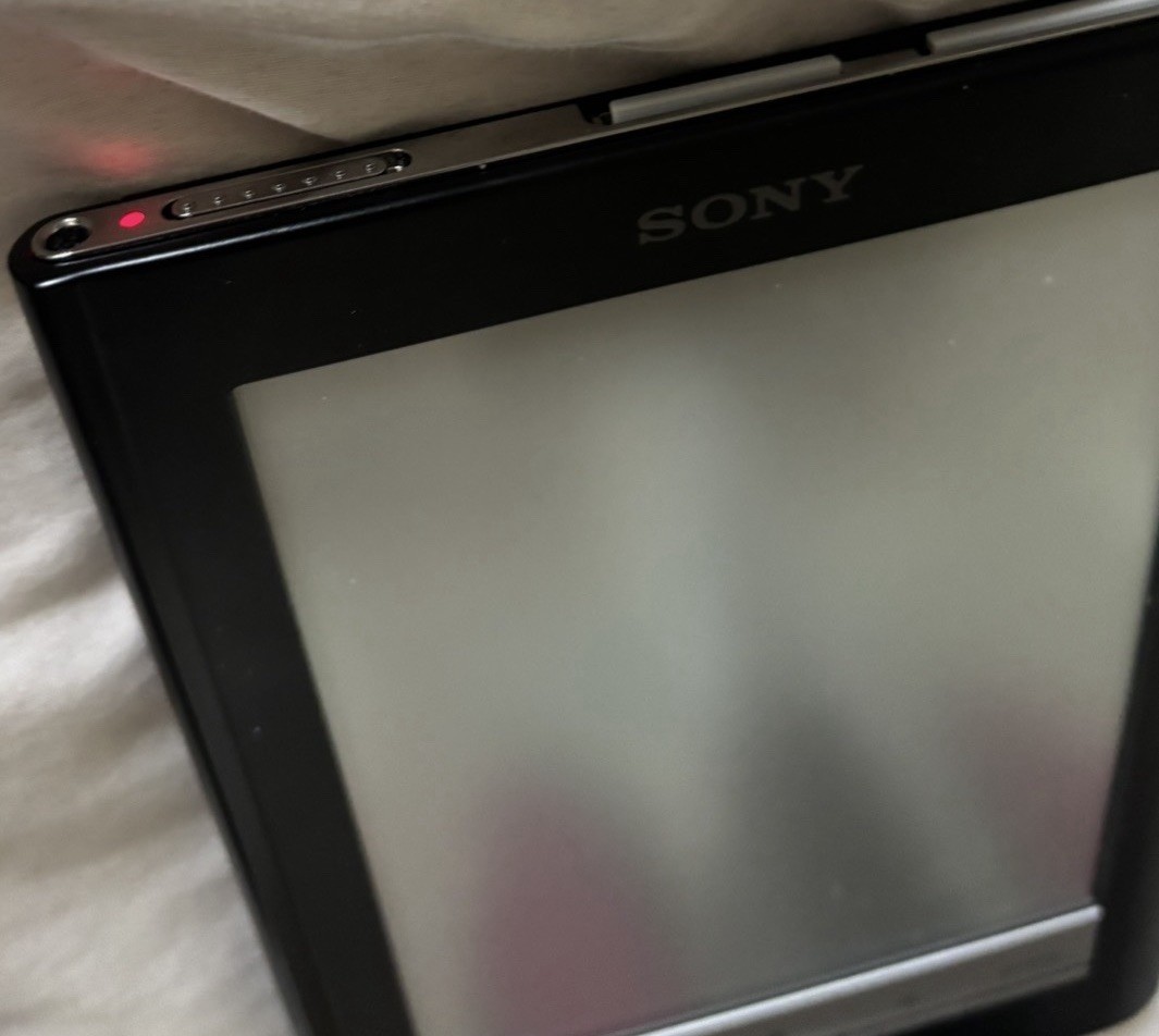 Sony Reader PRS-600 Touch eBook + Case & SD Card – Needs Battery – AS IS