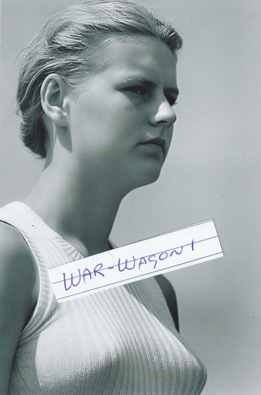 WW II German  Photo ==        Deutscher Mädel League  Bdm Girl