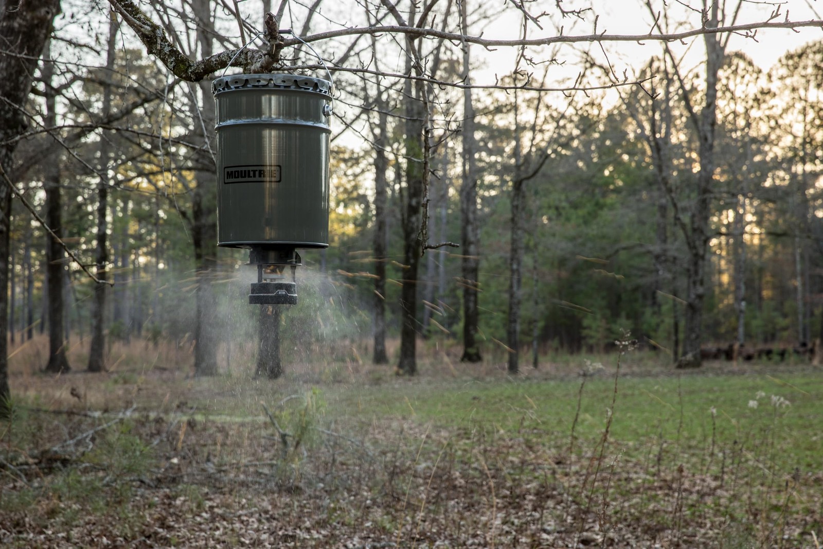 All-in-One Hanging Deer Feeder - 40 Lb, Bluetooth App