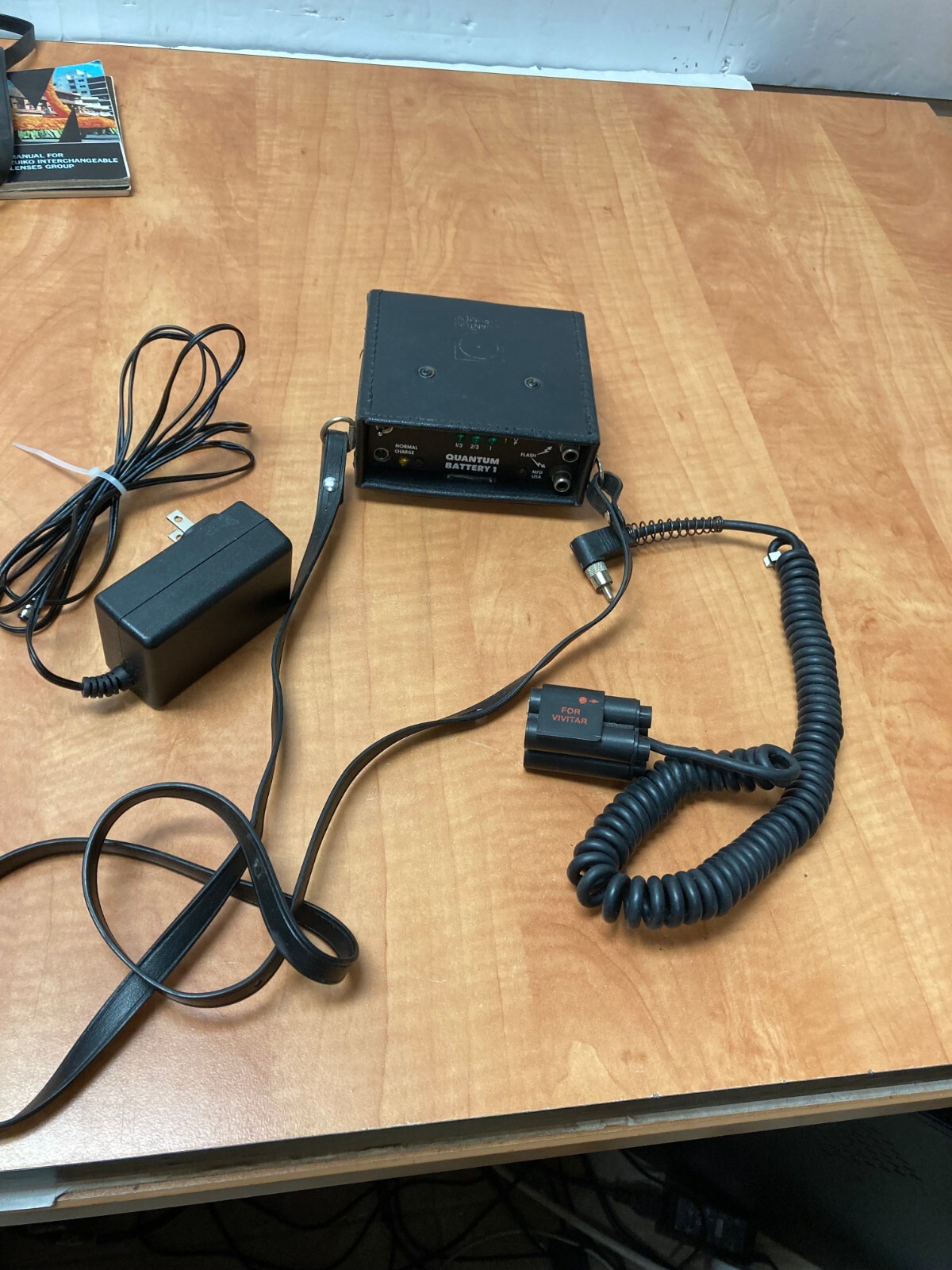 Quantum Battery One QB1 & Power Adapter powers on READ