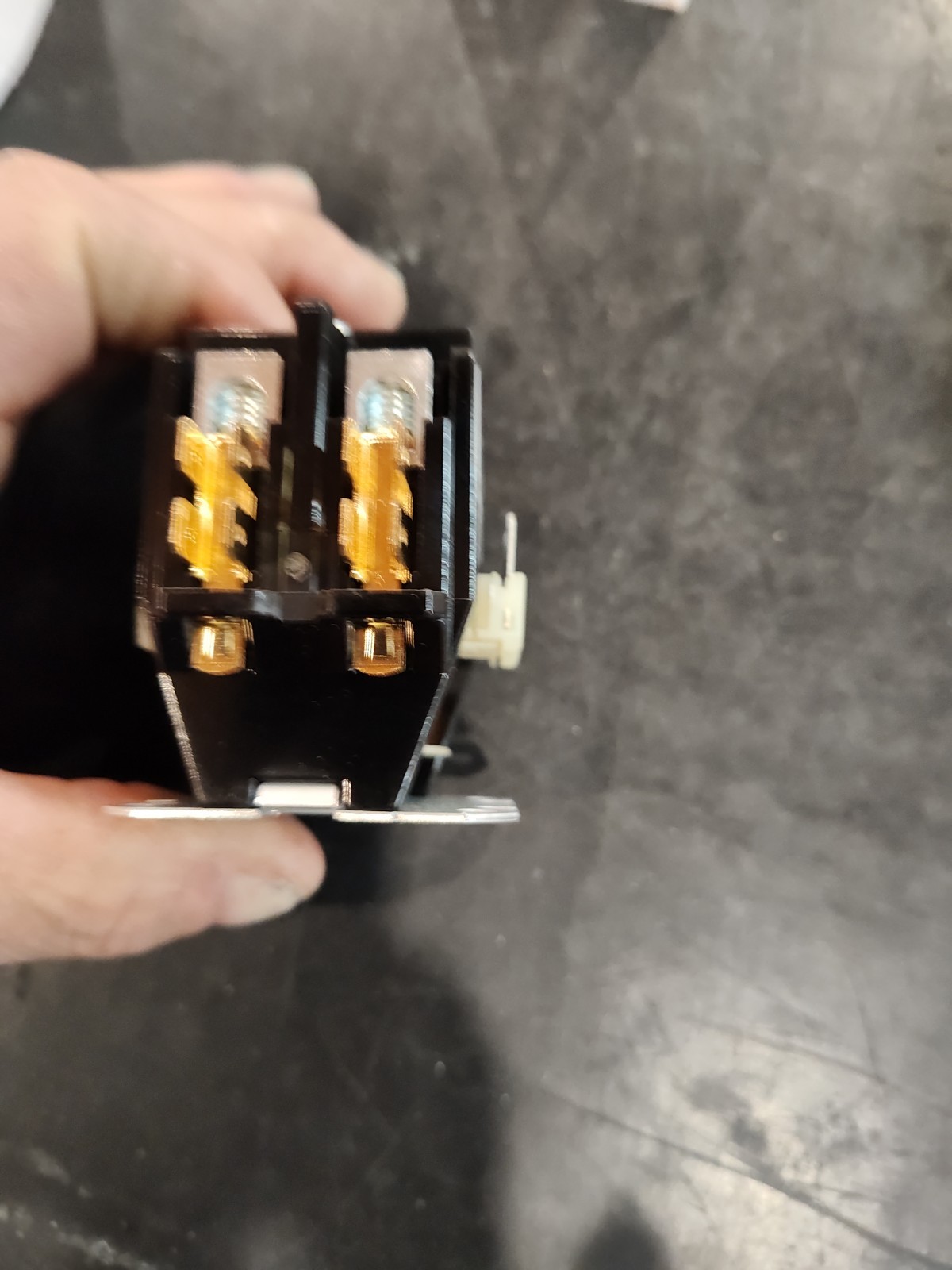 BREAKERS UNLIMITED BU402U10 24VAC NSMP