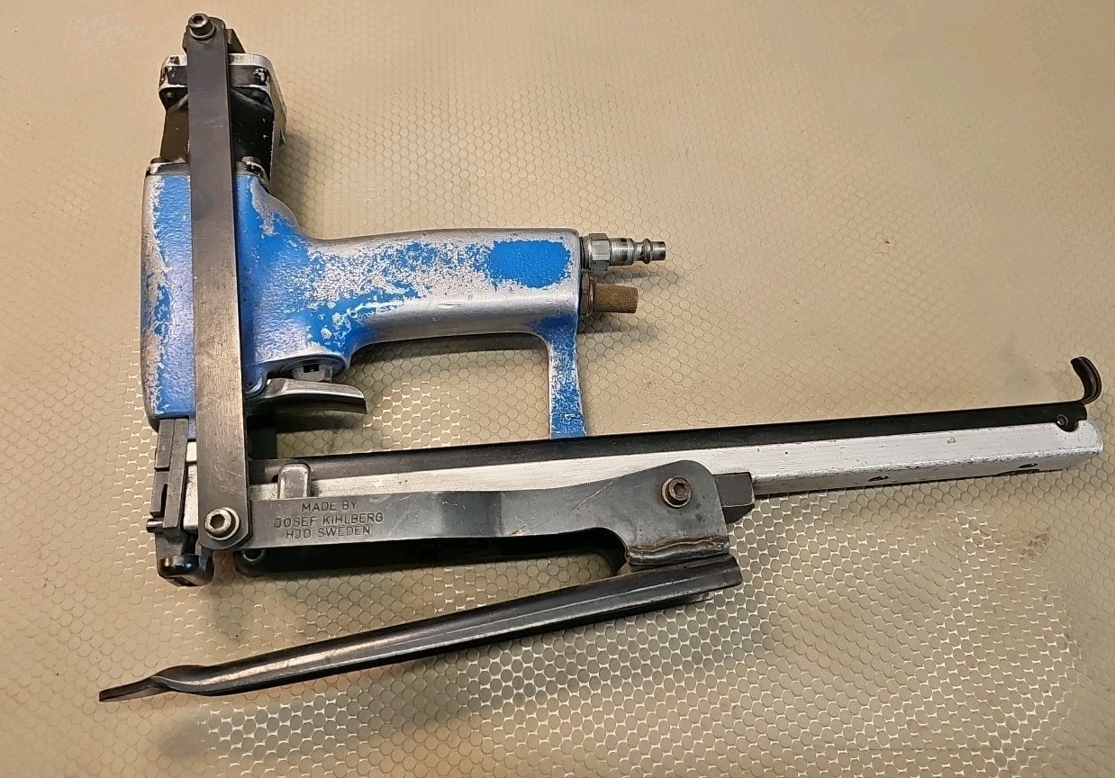JOSEF KIHLBERG  JK20T777L Pneumatic Plier Stapler w/ Long Magazine *WORKS GREAT*